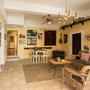 Casa Segota Veli Iz